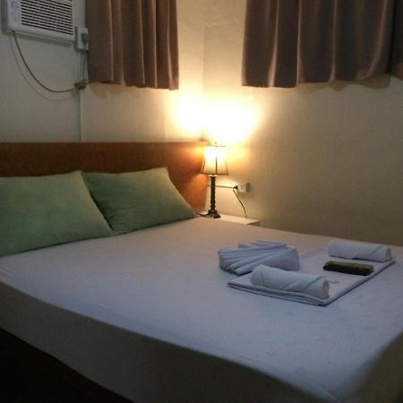 Crisfil'S Lodge Incorporated Dumaguete City Exteriér fotografie