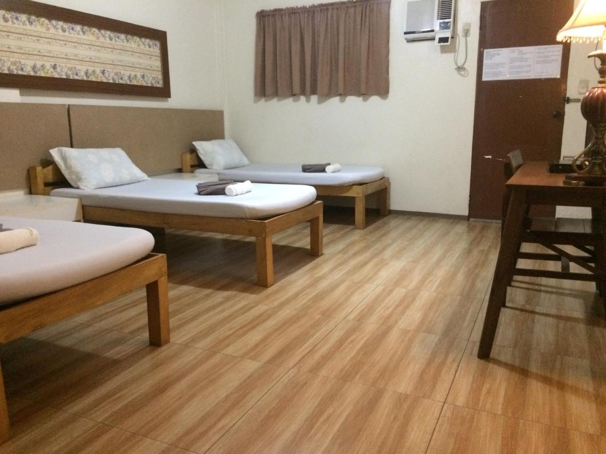 Crisfil'S Lodge Incorporated Dumaguete City Exteriér fotografie